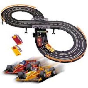 Veículos circuitos e brinquedos telecomandados